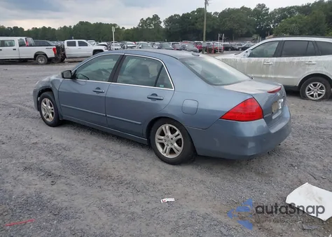 2007 Honda Accord 2.4 Ex z USA, uszkodzony, nr VIN 1HGCM56857A124153